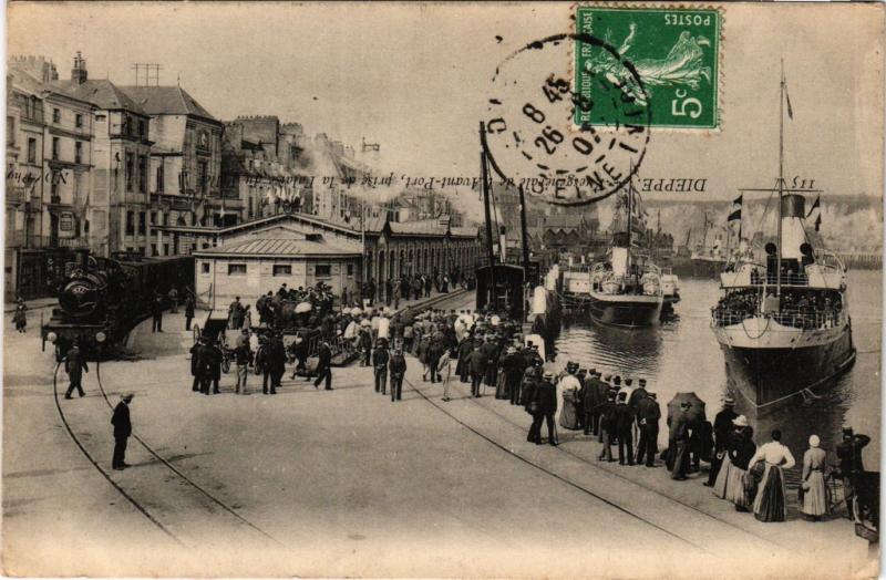 CPA DIEPPE Vue générale de l'Avant Port (415803)