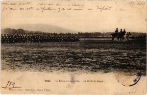 CPA Militaire Toul - La Revue du 14 Juillet Le Défilé du Génie (90449)