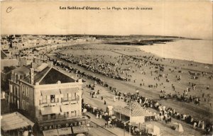 CPA Les SABLES-d'OLONNE - La Plage - Un jour de courses (636826)