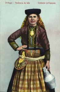 portugal, Vendedora de Leite, Milk Seller, Costumes Portuguezes (1910s) Postcard