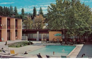 SALMON ARM , B.C., 50-60s ; Salmon Arm Motor Hotel , Swimming Pool