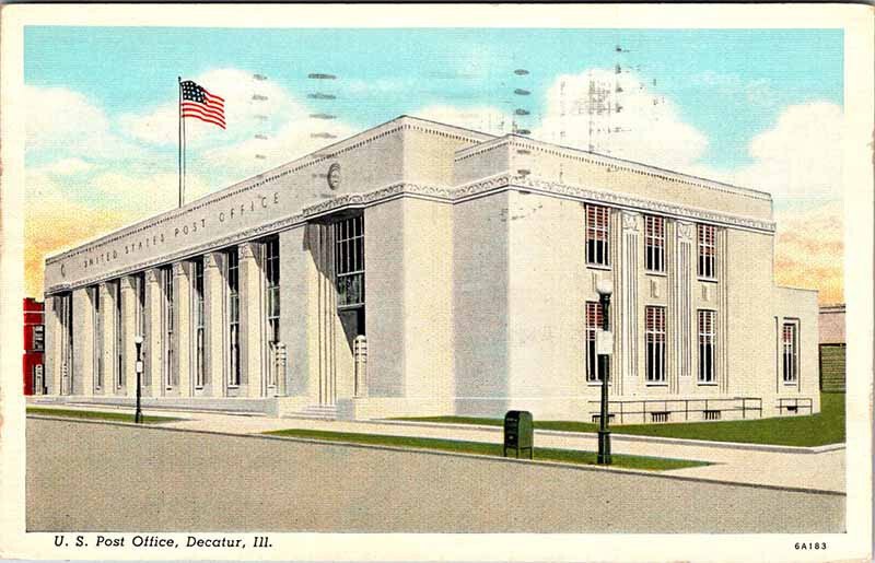 Postcard BUILDING SCENE Decatur Illinois IL AO7420