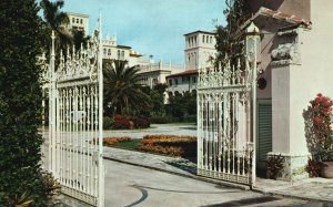 Vintage Postcard Entrance To Beautiful Boca Raton Hotel Club Boca Raton Florida