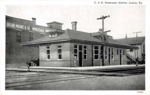 Louisa Kentucky Train Station Vintage Postcard AA41393