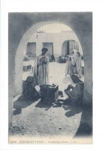LP35    Scenes et Types Cordonniers Arabes       Postcard