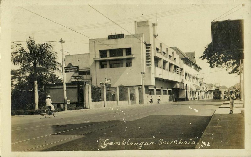 indonesia, JAVA SOERABAIA, Gemblongan, ANIEM Building, Tram (1920s) RPPC