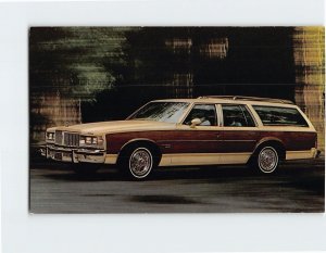 Postcard 1979 Pontiac Bonneville Safari Pontiac