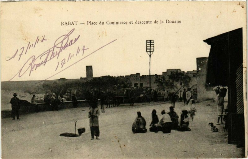 CPA AK MAROC RABAT - Place du Commerce et descente de la Douane (280727)