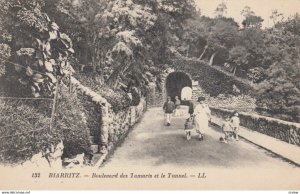 BIARRITZ, France, 1900-10s; Boulevard des Iamaris et le Tunnel