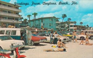 USA Greetings from Daytona Beach Florida with Oldtimers and People 06.12