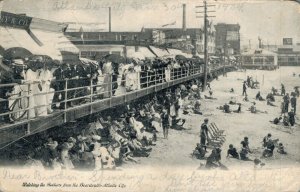 USA Watching The Bathers from the Boardwalk Atlantic City Vintage Postcard 07.43