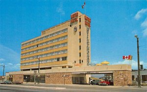 BILTMORE MOTOR HOTEL Vancouver, BC Roadside c1950s Vintage Postcard