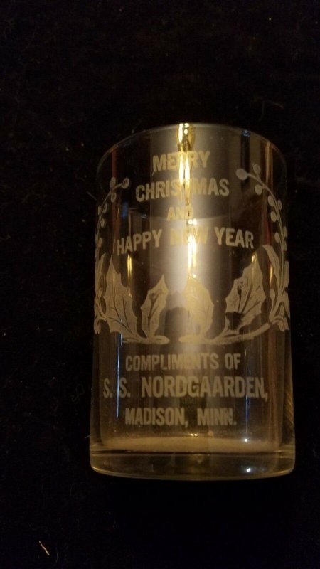 Madison MINNESOTA c1900 SOUVENIR GLASS Nordgaarden Store MERRY CHRISTMAS Dawson