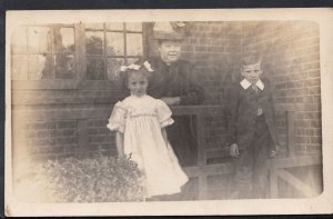 Genealogy Postcard - Ancestors Photo - Lady Posing With Children  RS1586