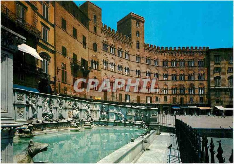 Postcard Modern Siena Fountain Care and Palace Sancedom