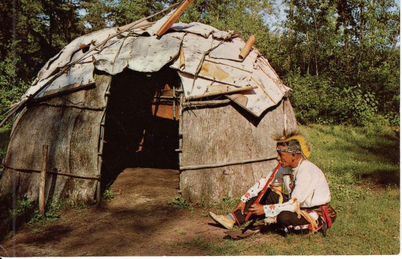 US    PC1291  INDIAN SMOKING THE PEACE PIPE