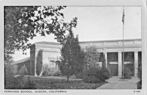 MADERA CALIFORNIA~PERSHING ELEMENTARY SCHOOL-CLEAR VIEW POSTCARD 1930s