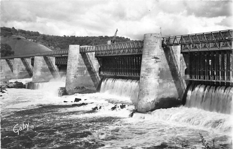 BR20809 La barrage Amfreville sous les monts France