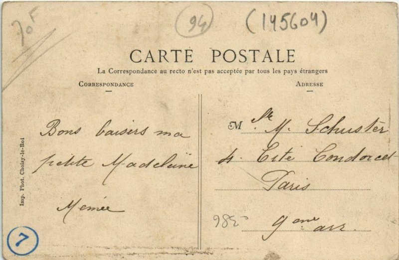 CPA CHOISY-le-ROI - Le Parc et l'avenue de l'hotel-de-ville (145604)