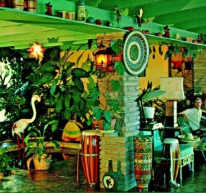 Pedro's South Of The Border Interior Dillon SC South Carolina 1964 Postcard Q17