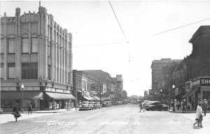 J69/ Waukegan Illinois RPPC Postcard c1940-50s Genessee St Autos Store 48