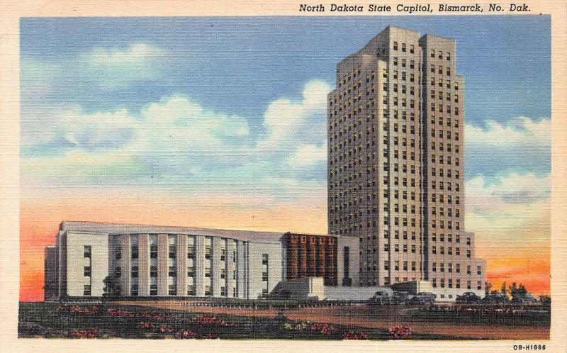 North Dakota State Capitol, Bismarck, North Dakota, Early Postcard, Unused