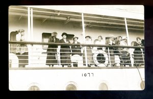 LS3903 - Passenger Liner - Name Unknown - Ladies Awaiting Sail Away - postcard