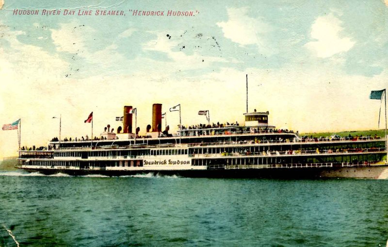 Hudson River Day Line - Steamer Hendrick Hudson