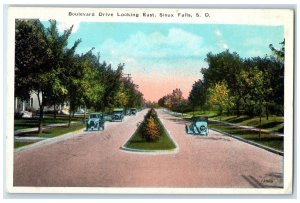 c1920's Boulevard Drive Classic Cars Landscape Sioux Falls South Dakota Postcard