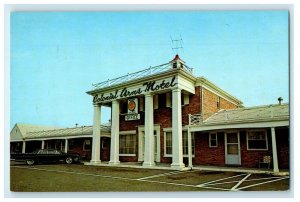 Colonial Arms Motel Car Penns Grove New Jersey NJ Vintage Postcard 