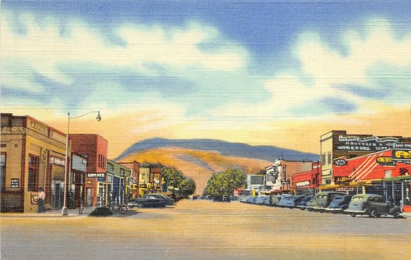 Cody Wyoming 1940s Postcard Main Street & Business District Rattlesnake Mountain 