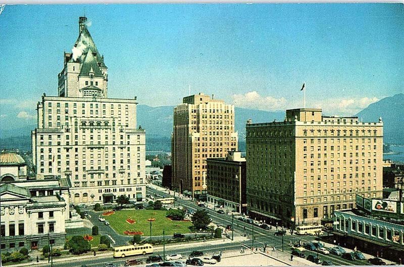 Postcard HOTEL SCENE Vancouver British Columbia BC AI8476