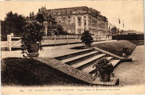 CPA Deauville Royal Hotel et Boulevard Cornuche FRANCE (1286398) 