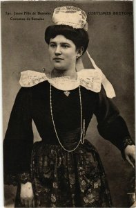 CPA Bannalec- Jeune fille ,Costumes de Semaine FRANCE (1025539)