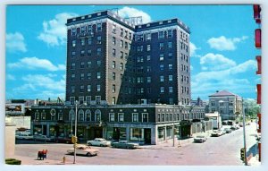 ROCK ISLAND, IL Illinois ~ Roadside FORT ARMSTRONG HOTEL c1950s Cars Postcard