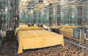 Yellow Shutter Motel York, Pennsylvania PA Postcards
