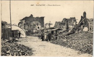 CPA BAPAUME-Place St-PIERRE (45666)