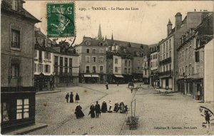 CPA VANNES-La Place des Lices (27385)