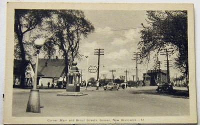 K1605    SUSSEX,  N.B.,  CANADA  POSTCARD, MAIN  ST.