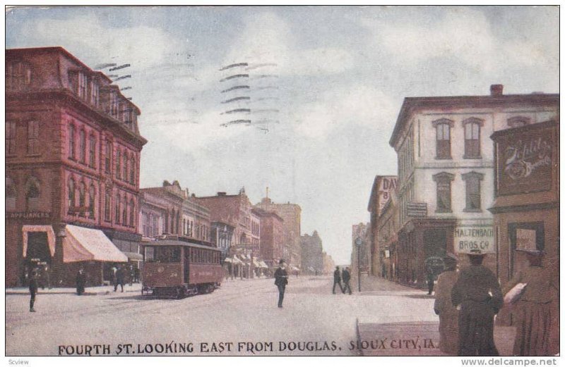 Trolley, Forth Street,Looking East from Douglas, Sioux City, Iowa,  PU-1909