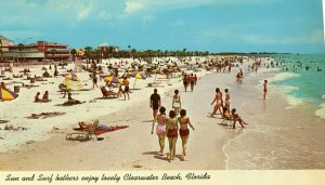 Postcard View of Sun Bathers enjoying Clearwater Beach,  FL.      N5