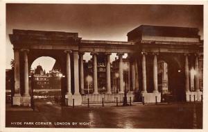 BR58114 hyde park corner  by night  london  uk