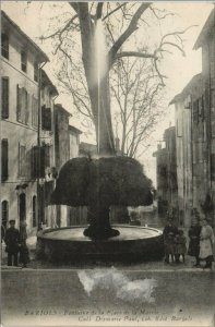 CPA BARJOLS Fontaine de la Place de la Mairie (1111396)