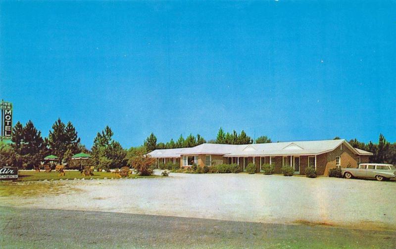 Effingham SC Pine View Motel Restaurant Located on U.S.301 Postcard