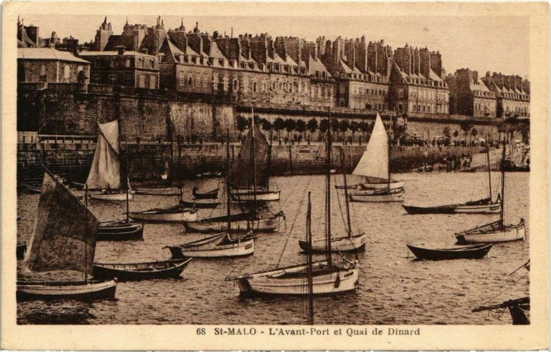CPA Saint-Malo L'Avant Port et Quai de Dinard FRANCE (1015455)