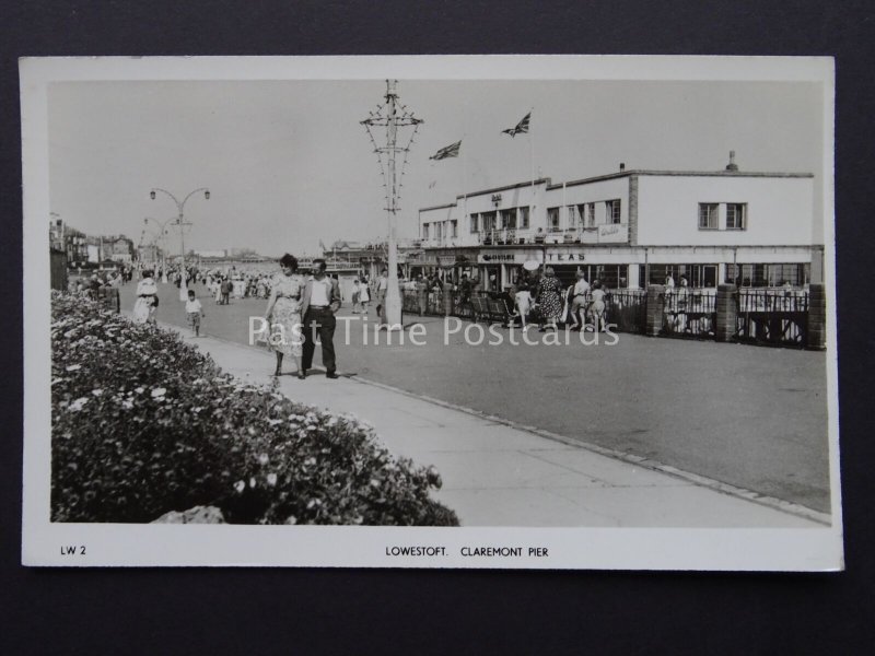 Suffolk LOWESTOFT Claremont Pier & Promenade c1950's RP Postcard by Tokim LW2