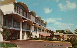 Holiday Inn (Central) Dallas Texas Postcard PC448