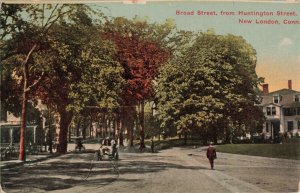 c.1907 Trolley Tracks Horse Carriage Broad St. New London Conn. Postcard 2T7-152