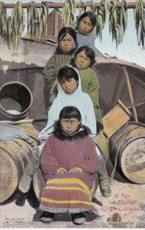 Alaska Row Of Eskimo Children sk2991