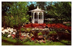 Postcard GARDEN SCENE Milwaukee Wisconsin WI AU3331